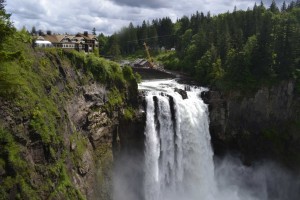 snoqualmie falls